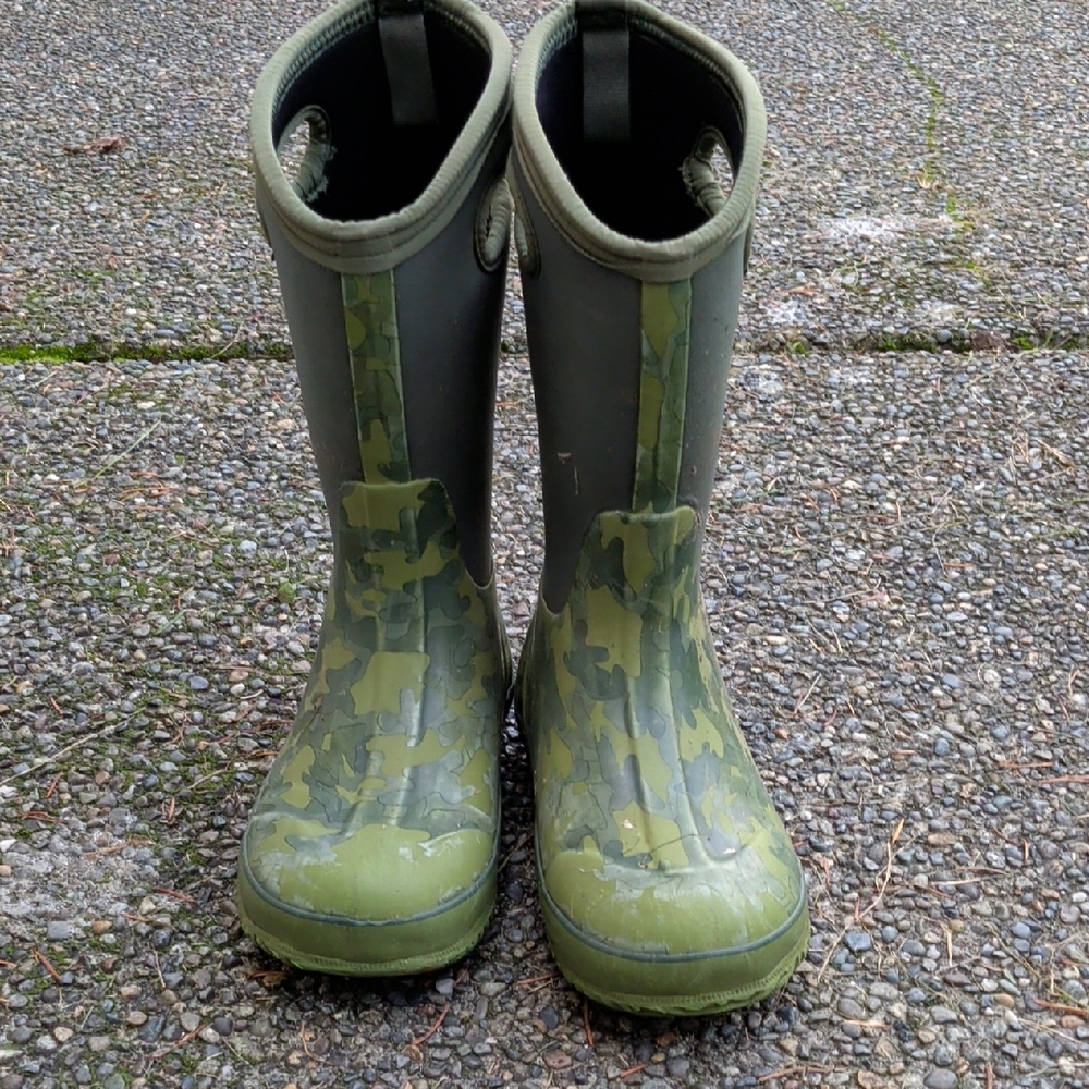Bogs Kids Size 4 (Big Kid) Green Camo Rain Boots